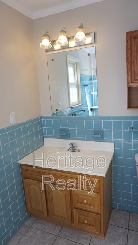 Building Photo - 529 Bardon Rd NW