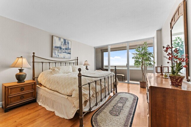 Building Photo - 17940 Gulf Blvd