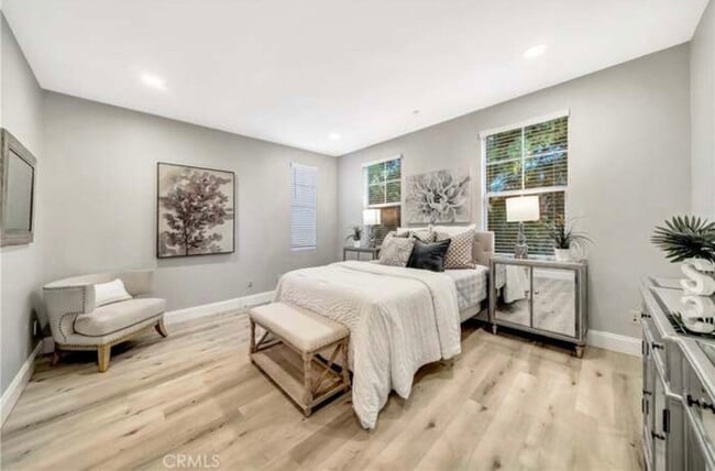 Building Photo - 16 Shelburne St