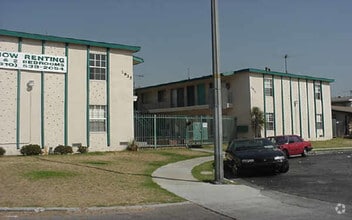 Building Photo - 2935 W. 141st Place