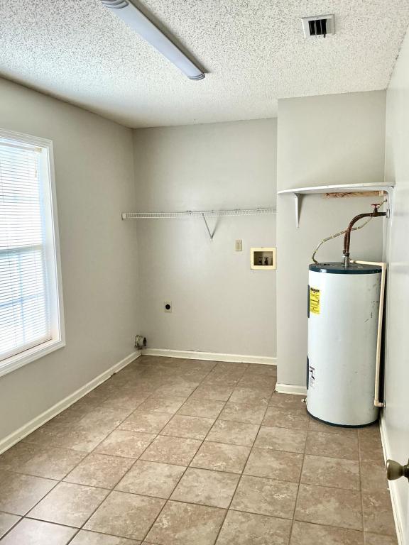 Building Photo - 617 Green Dr