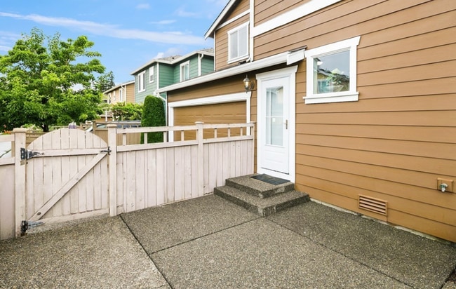 Building Photo - Great Home For Rent