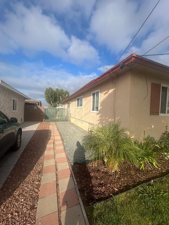 Building Photo - 522 Jefferson Ave