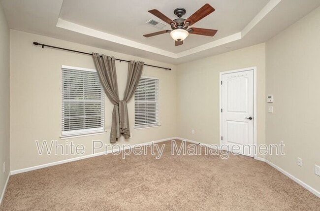 Building Photo - 5517 Tipperlinn Way