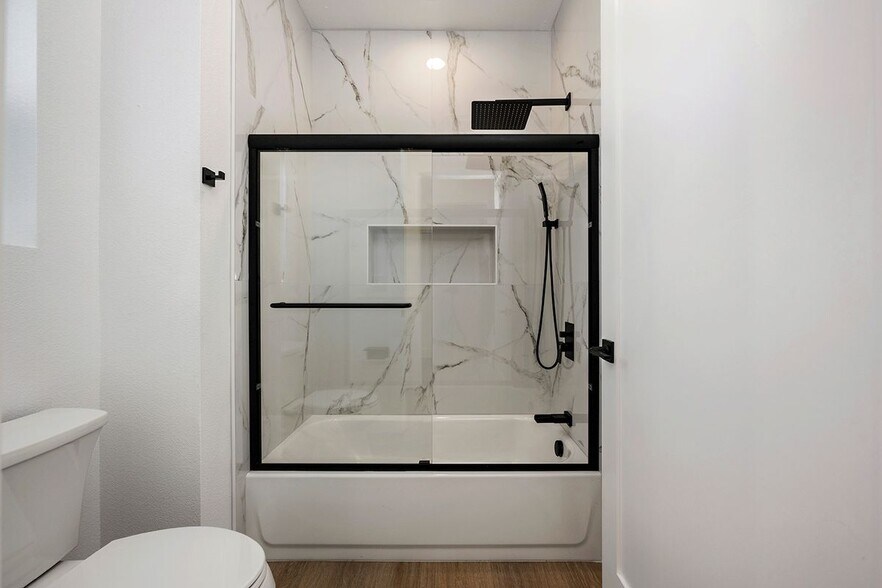 Building Photo - 3733 Mocha Ln