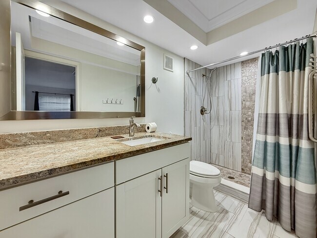 Building Photo - 6110 Whiskey Creek Dr