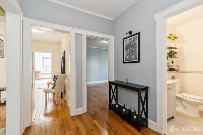 Building Photo - 41-43 Poe Avenue Unit