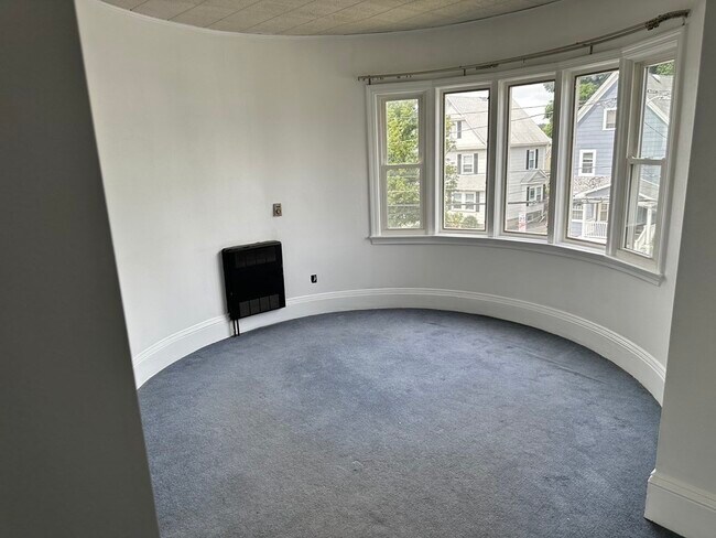 Building Photo - 148 George St