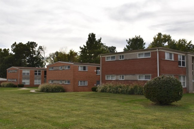 Building Photo - 1808 Chambers Road - 1808C