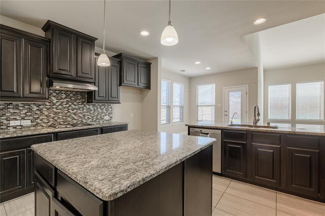 Building Photo - 1104 Hoyt Dr