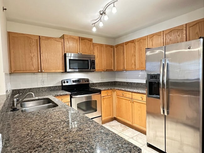 Building Photo - 23671 Bahama Point