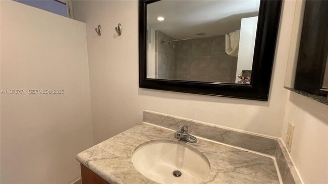 Building Photo - 650 NE 64th St