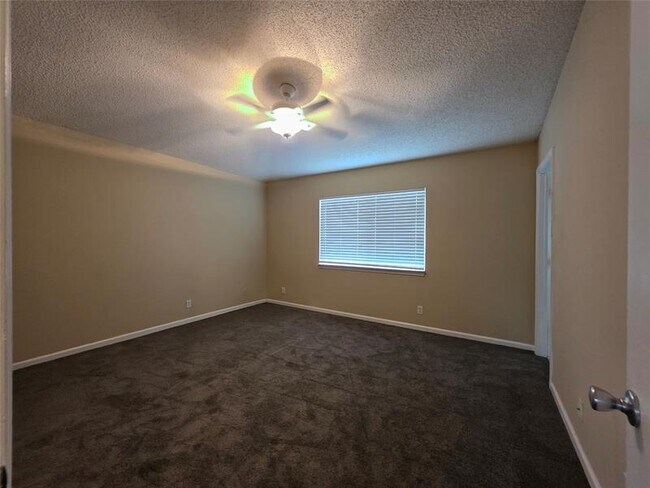 Building Photo - 9471 Bradshaw Ln