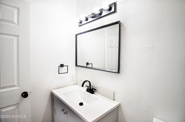 Building Photo - 1306 Wyoming Ave