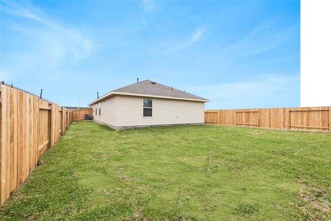 Building Photo - 913 Oak Mist Ln