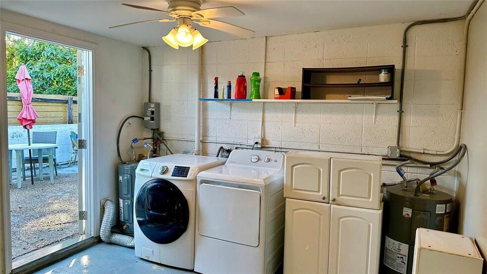 Building Photo - 1145 NE 17th Ter