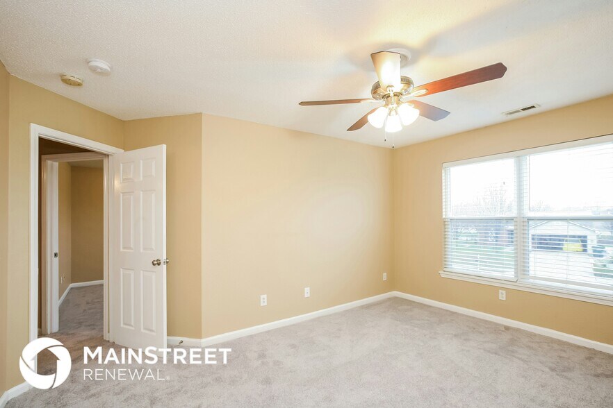 Building Photo - 1525 Prairieview Ln