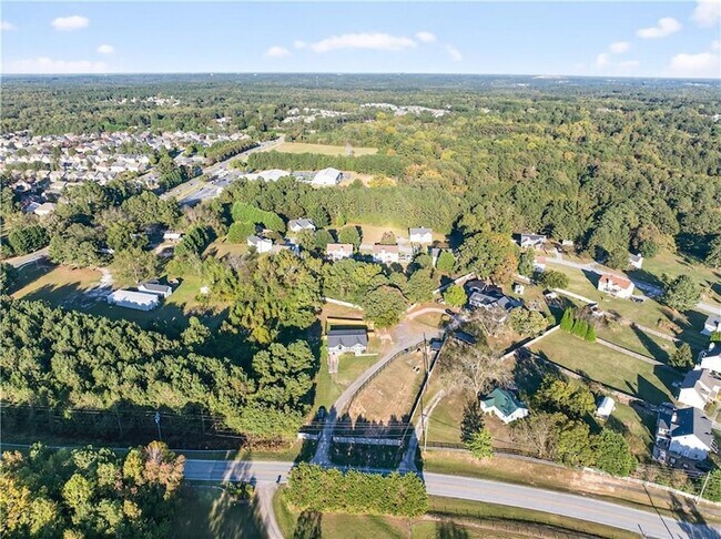 Building Photo - 1324 Ace Mcmillian Rd