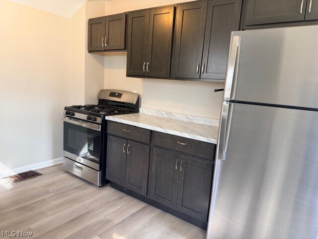 Building Photo - 208 Barder Ave