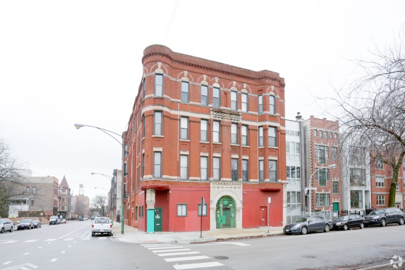 Building Photo - 652 N Noble St