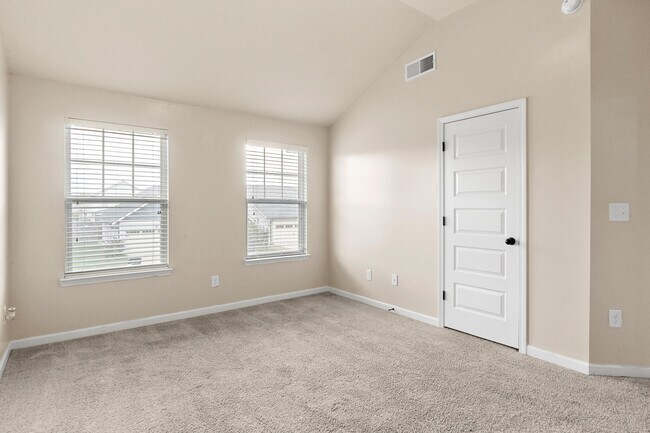 Building Photo - 4444 Grove Landing Dr