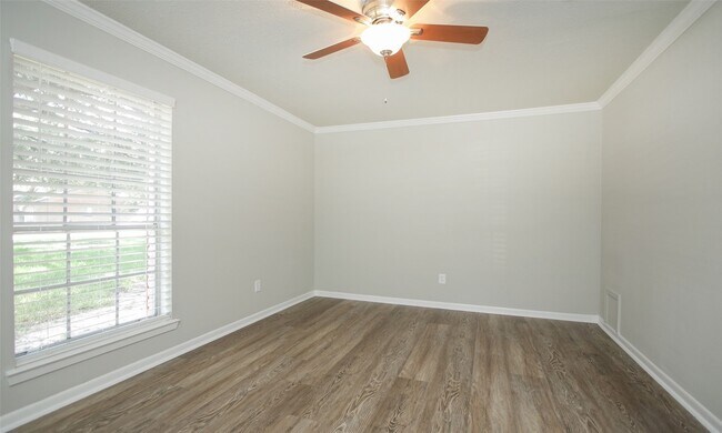 Building Photo - 13303 Hampton Falls Dr
