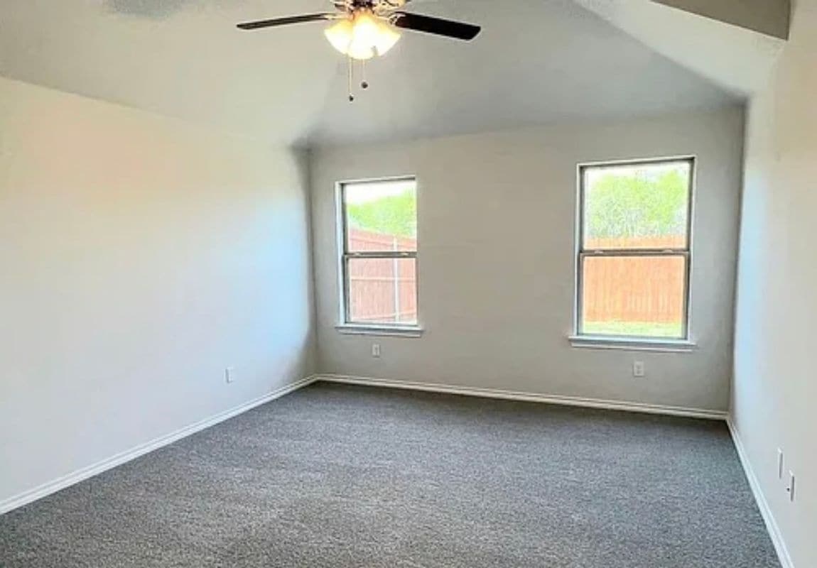Building Photo - 5825 Brookville Dr