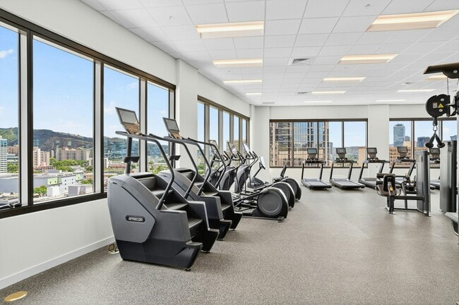 Building Photo - 1500 Rycroft St