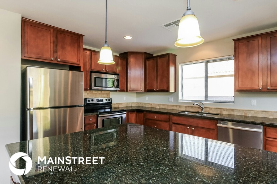 Building Photo - 1600 E Leaf Rd