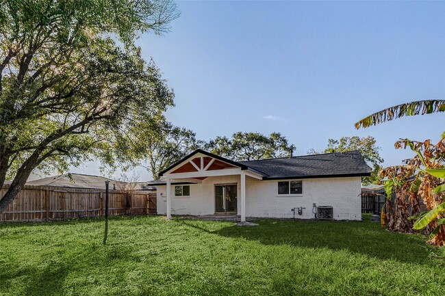 Building Photo - 7622 Williams St