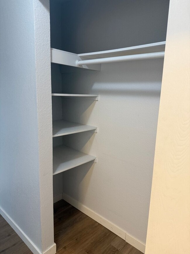 Building Photo - Condo near the beach - top floor