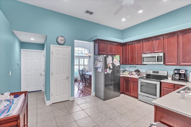 Building Photo - 4 bedroom/ 2 bathroom home in Julington Cr...