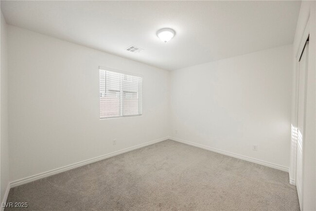 Building Photo - 376 Yellow Finch Ln