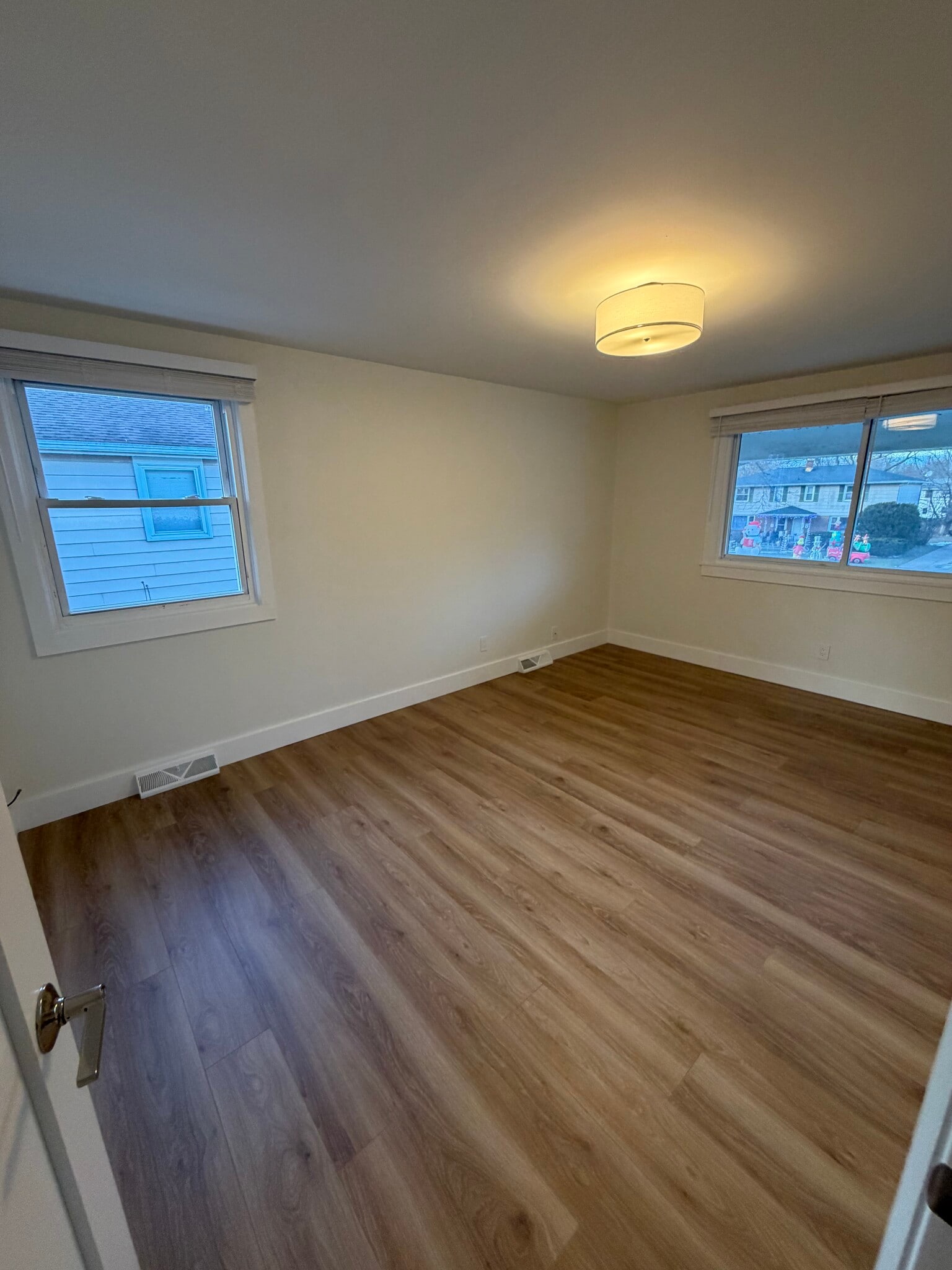 Building Photo - 157 Marine Dr