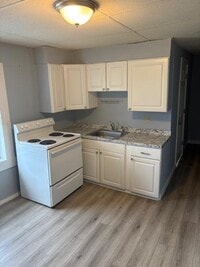 Building Photo - 49 Lincoln Ave