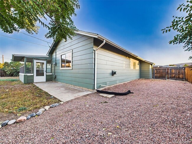 Building Photo - 3065 Penmoor Dr