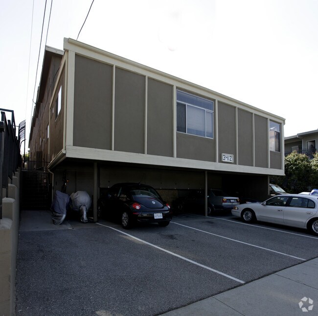 Building Photo - 3412 S Centinela Ave