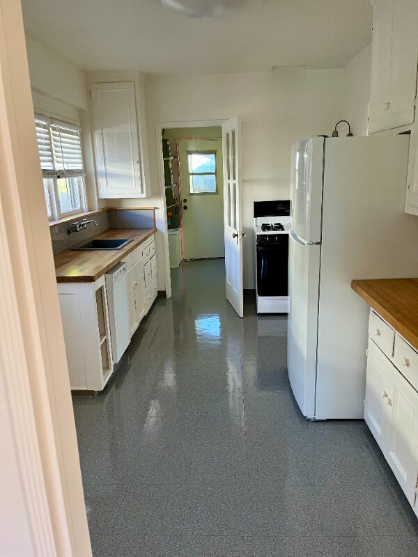 Building Photo - 4160 Mildred Ave