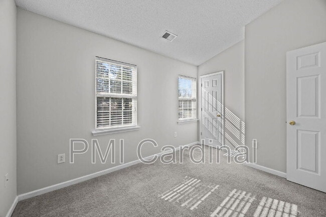 Building Photo - 12414 Bluestem Ln