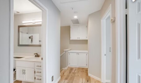 Building Photo - 14061 Lemoli Ave