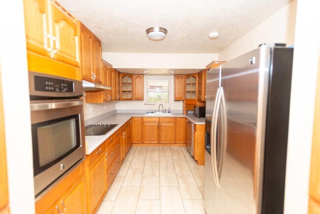 Building Photo - 307 N 3rd St