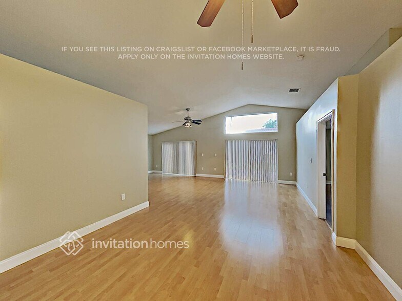 Building Photo - 5459 NW 120th Ave