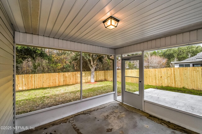 Building Photo - 9441 Harrier Ct