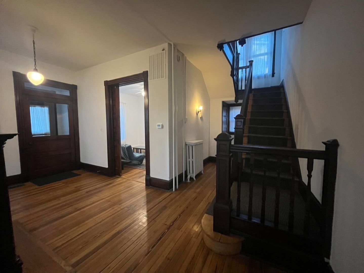 Building Photo - 1033 Newton St NE