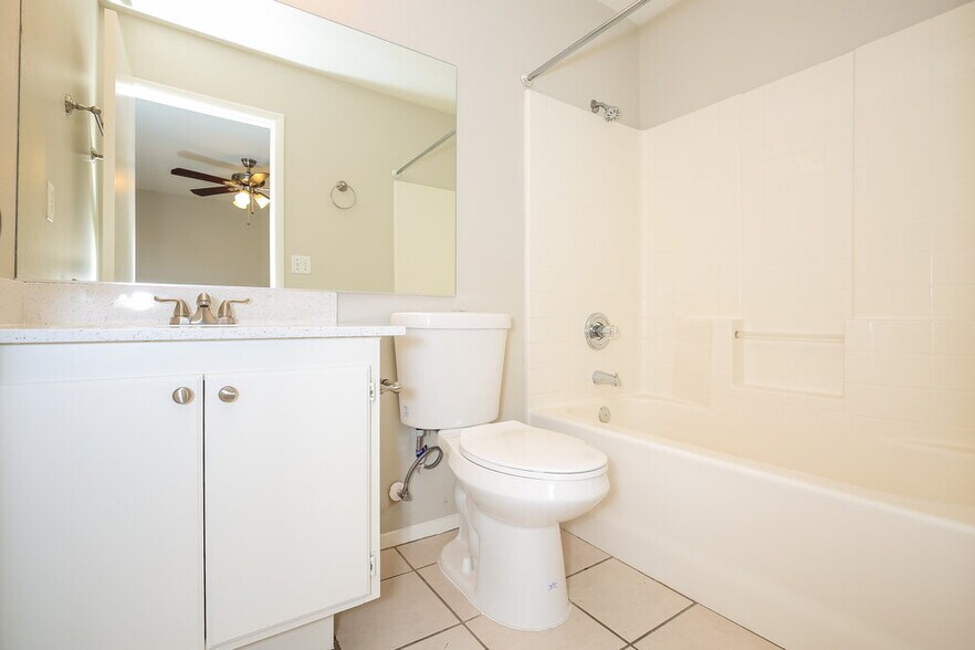 Building Photo - 865 Adobe Flat Dr