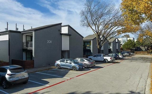 Building Photo - 1925 Moser Ave