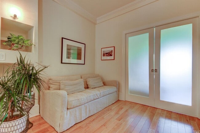 Building Photo - 346 Corte Madera Ave
