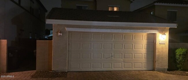 Building Photo - 4717 E Redfield Rd