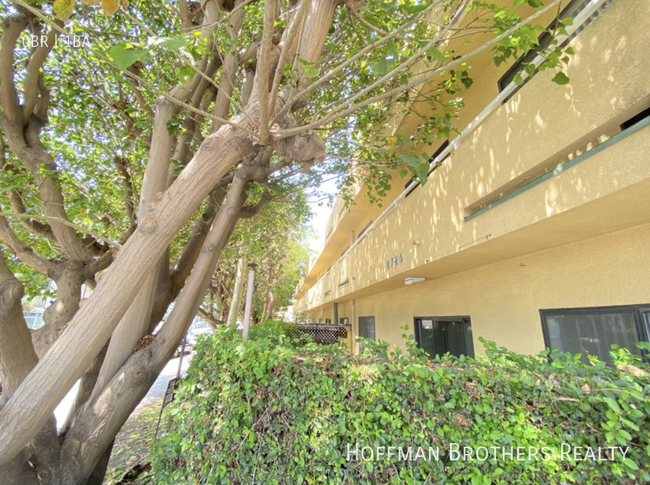 Building Photo - 2722 Abbot Kinney Blvd