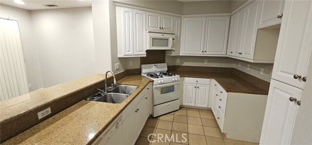 Building Photo - 15549 Jasmine Pl